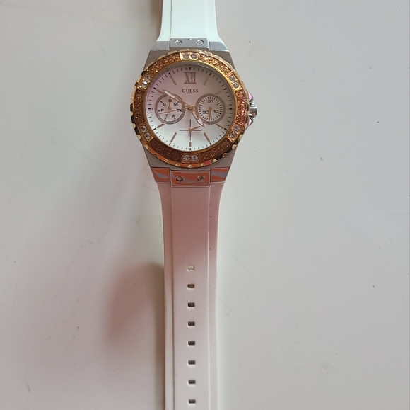 Women's Guess Watch - Picture 2 of 2